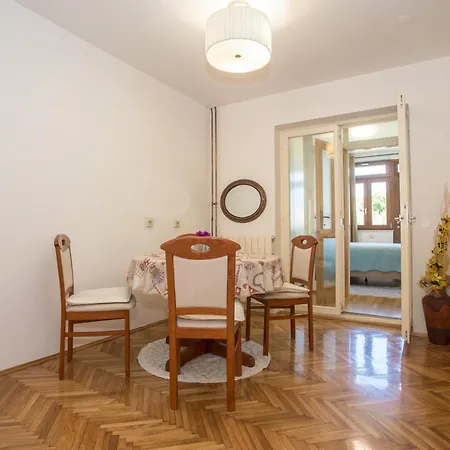 Apartament Rosse
