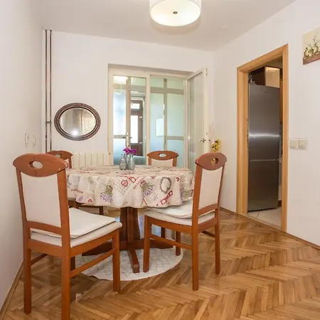 Apartment Rosse